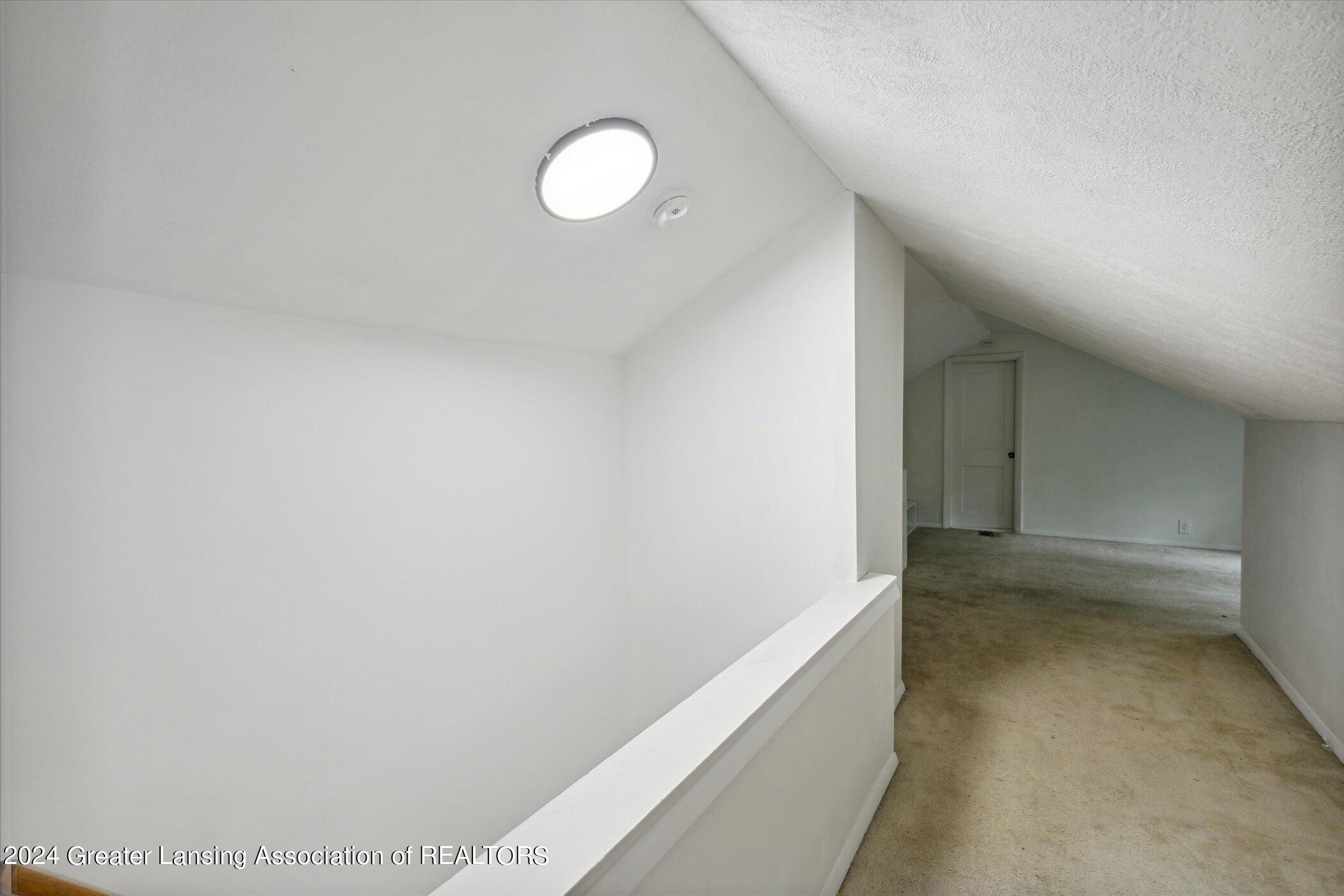 2211 South Rundle Avenue Lansing, MI 48910 - Photo 29 of 39 30-2211-S-Rundle-Ave-Lansing-MI-48910-Wi