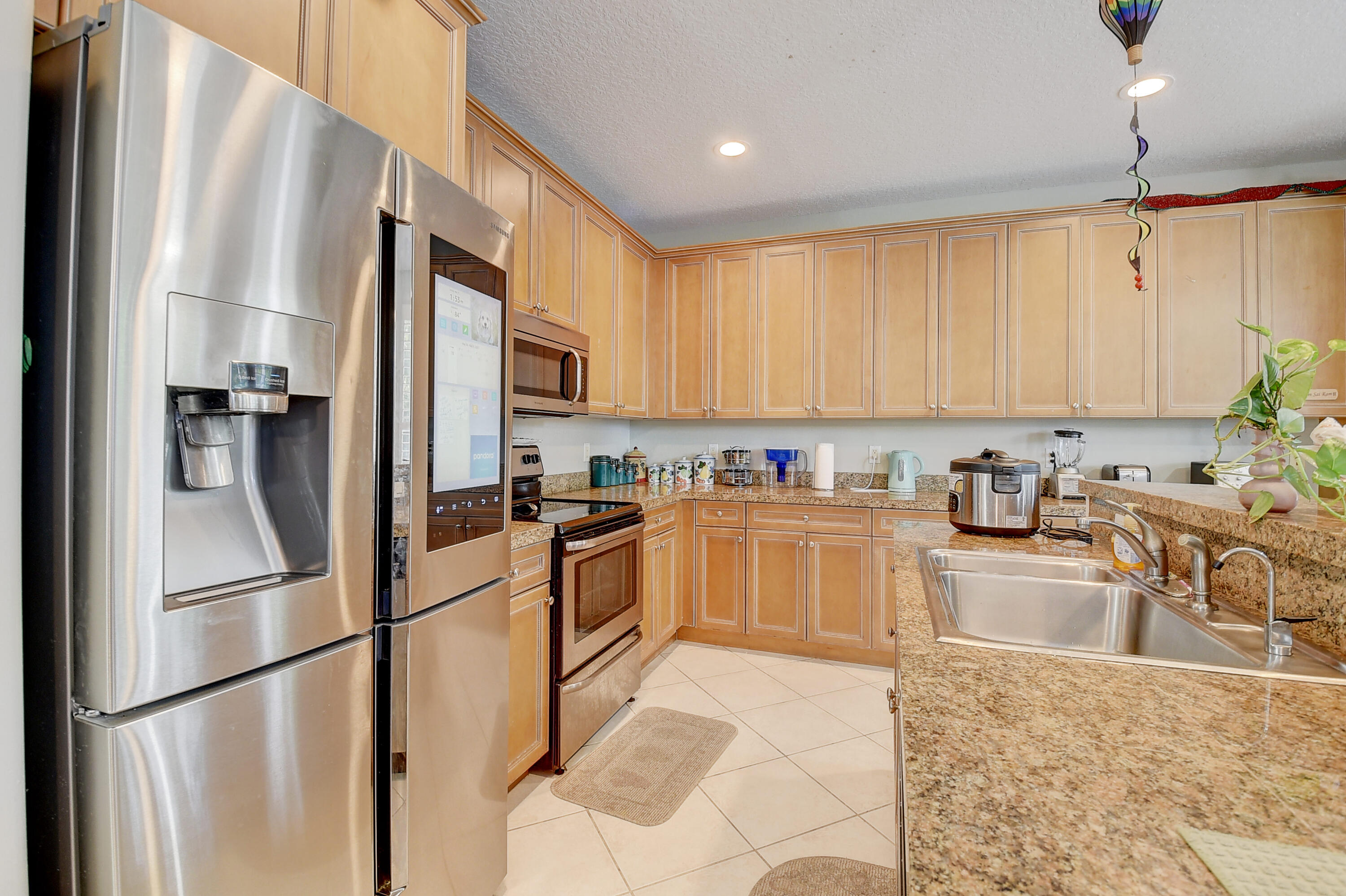4810 South Classical Boulevard Delray Beach, FL 33445 - Photo 4 of 50 17_dsc_2266_67_68_69_70