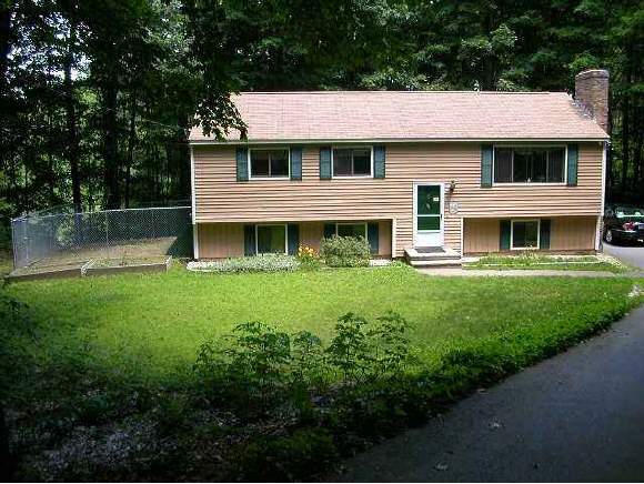 90 Hampstead Road Sandown, NH 03873 - Photo 1 of 1
