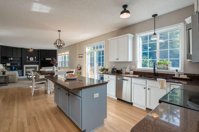 $589,900 | 201 Firewatch Drive, Jordan, MN 55352