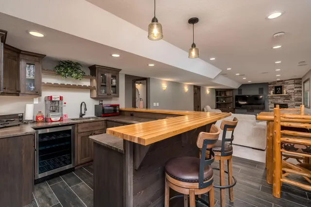 $589,900 | 201 Firewatch Drive, Jordan, MN 55352