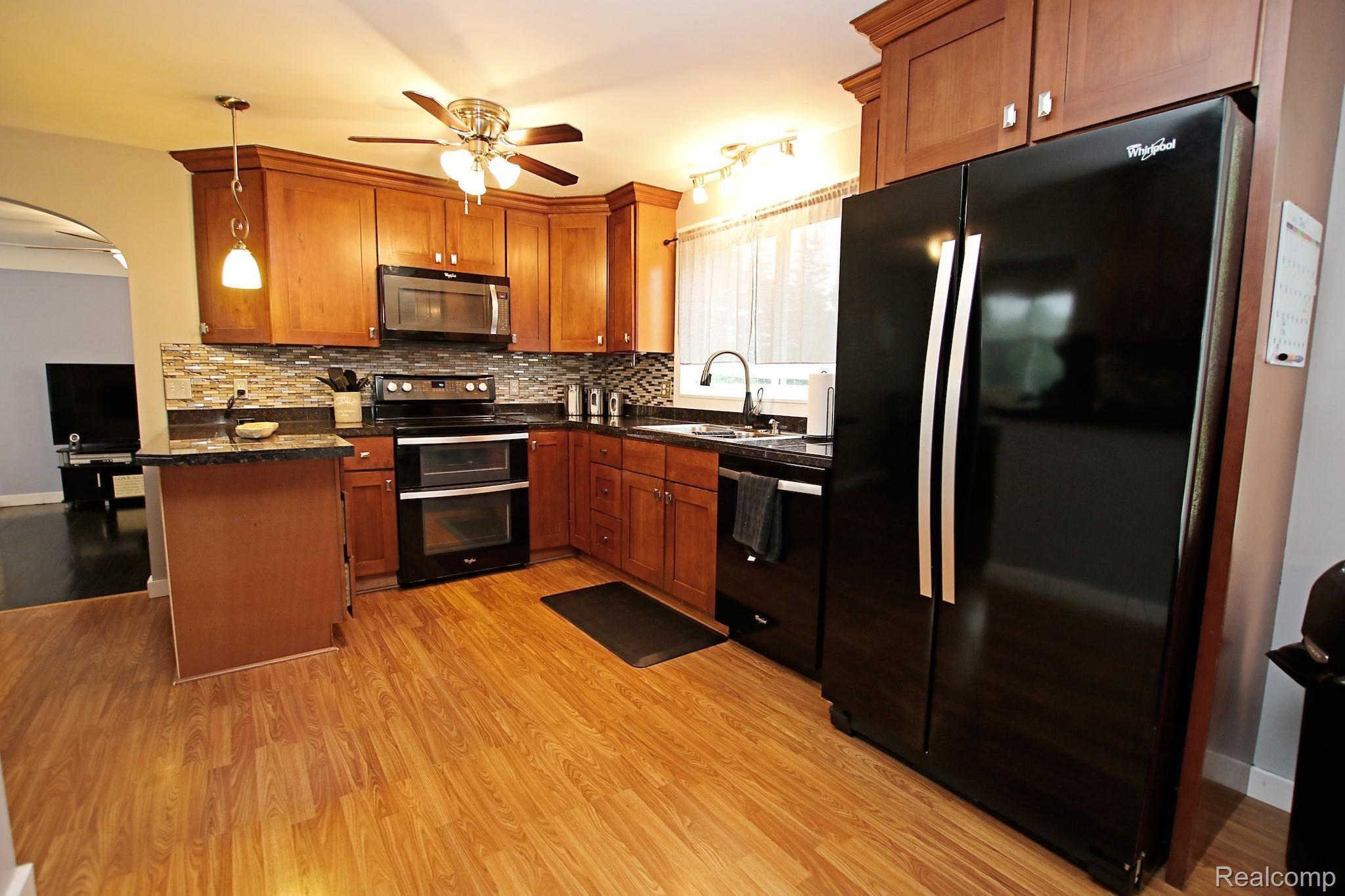 8340 East Baldwin Road Goodrich, MI 48438 - Photo 11 of 57 Kitchen
