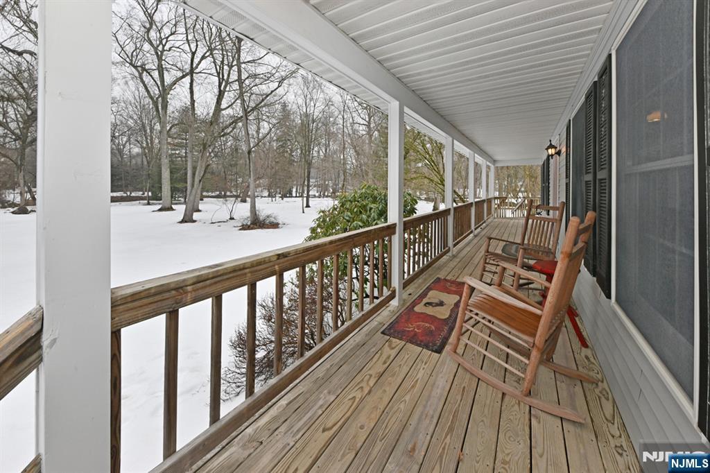 468 Old Tappan Road Old Tappan, NJ 07675 - Photo 2 of 44