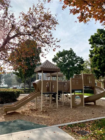 $899,999 | 15216 Cambridge Street, Tustin, CA 92782