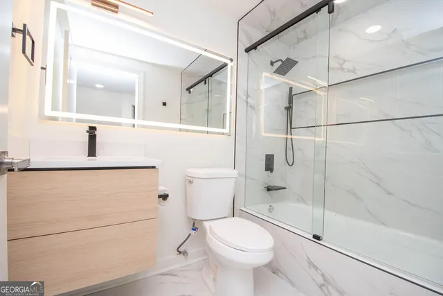 $425,000 | 302 Glenview Drive, Peachtree City, GA 30269