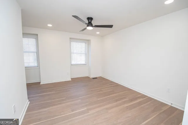 $425,000 | 302 Glenview Drive, Peachtree City, GA 30269