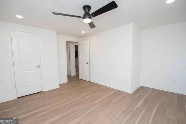 $425,000 | 302 Glenview Drive, Peachtree City, GA 30269