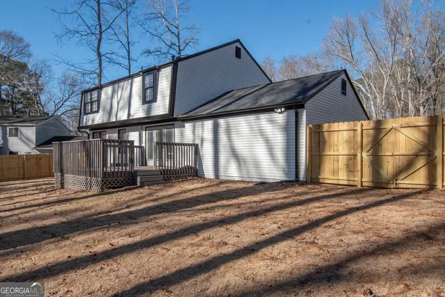 $425,000 | 302 Glenview Drive, Peachtree City, GA 30269