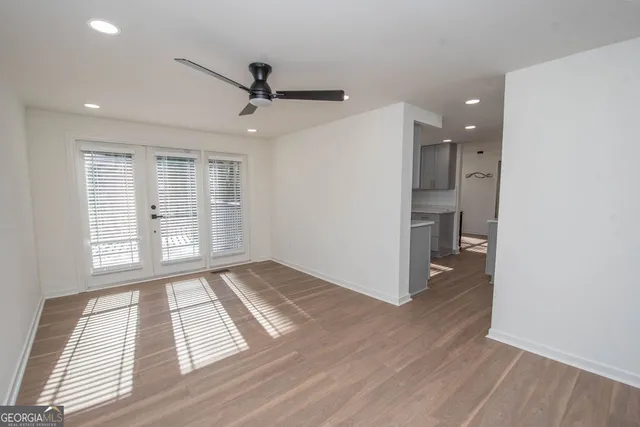 $425,000 | 302 Glenview Drive, Peachtree City, GA 30269