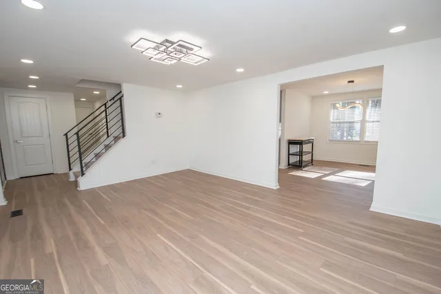 $425,000 | 302 Glenview Drive, Peachtree City, GA 30269