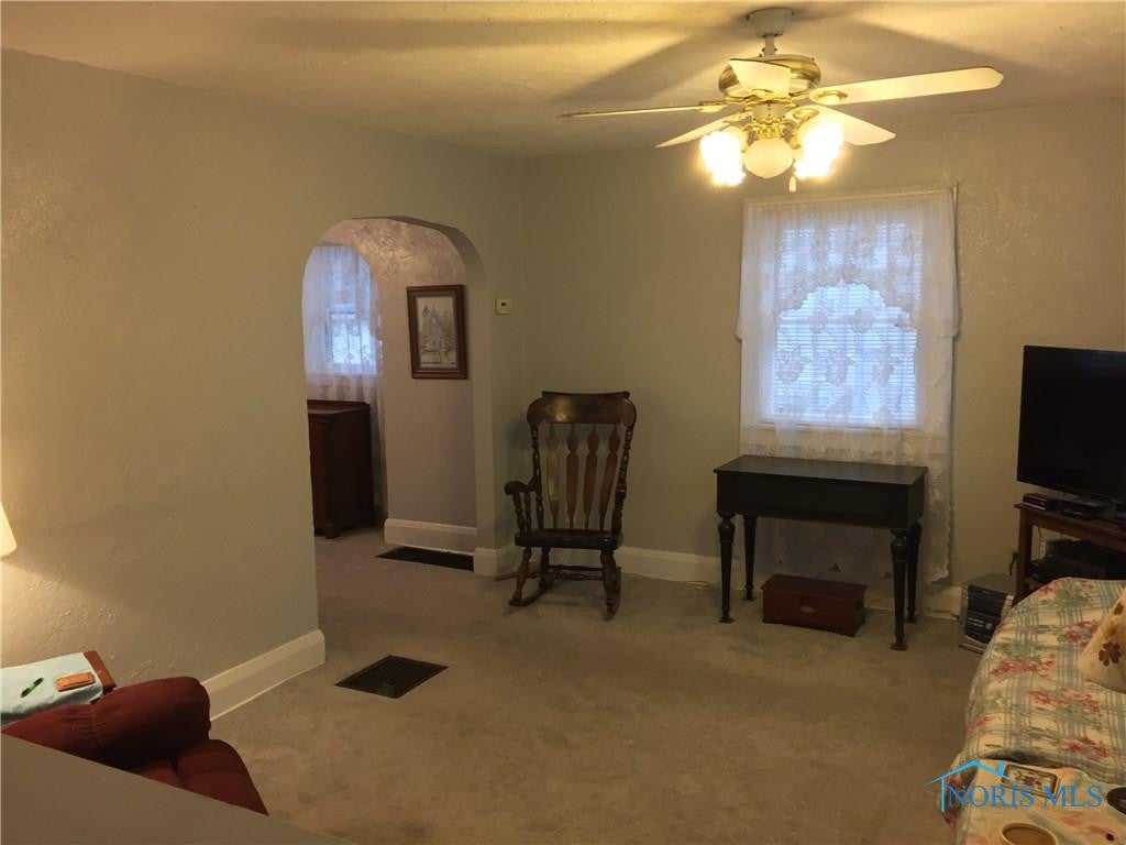 2032 Mansfield Road Toledo, OH 43613 - Photo 9 of 31 Gallery Image 9