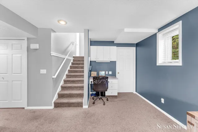 $289,900 | 1049 Fairfield Drive, Hudsonville, MI 49426