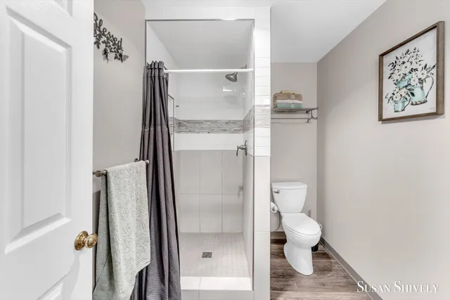 $289,900 | 1049 Fairfield Drive, Hudsonville, MI 49426