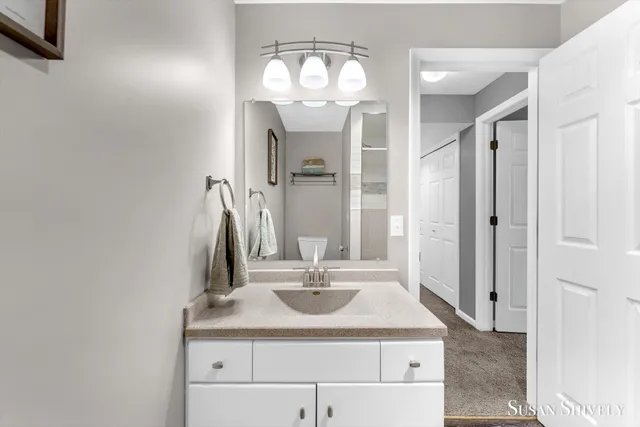 $289,900 | 1049 Fairfield Drive, Hudsonville, MI 49426