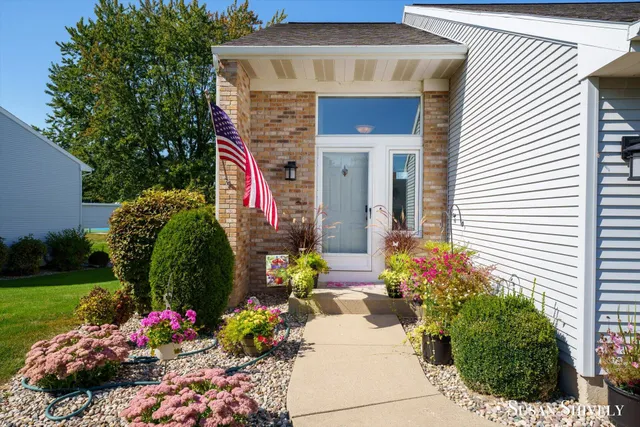 $289,900 | 1049 Fairfield Drive, Hudsonville, MI 49426