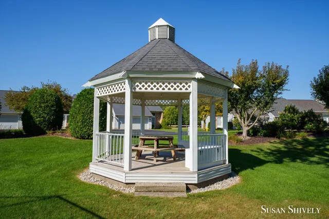 $289,900 | 1049 Fairfield Drive, Hudsonville, MI 49426