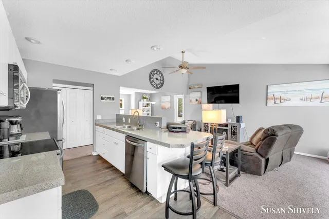 $289,900 | 1049 Fairfield Drive, Hudsonville, MI 49426