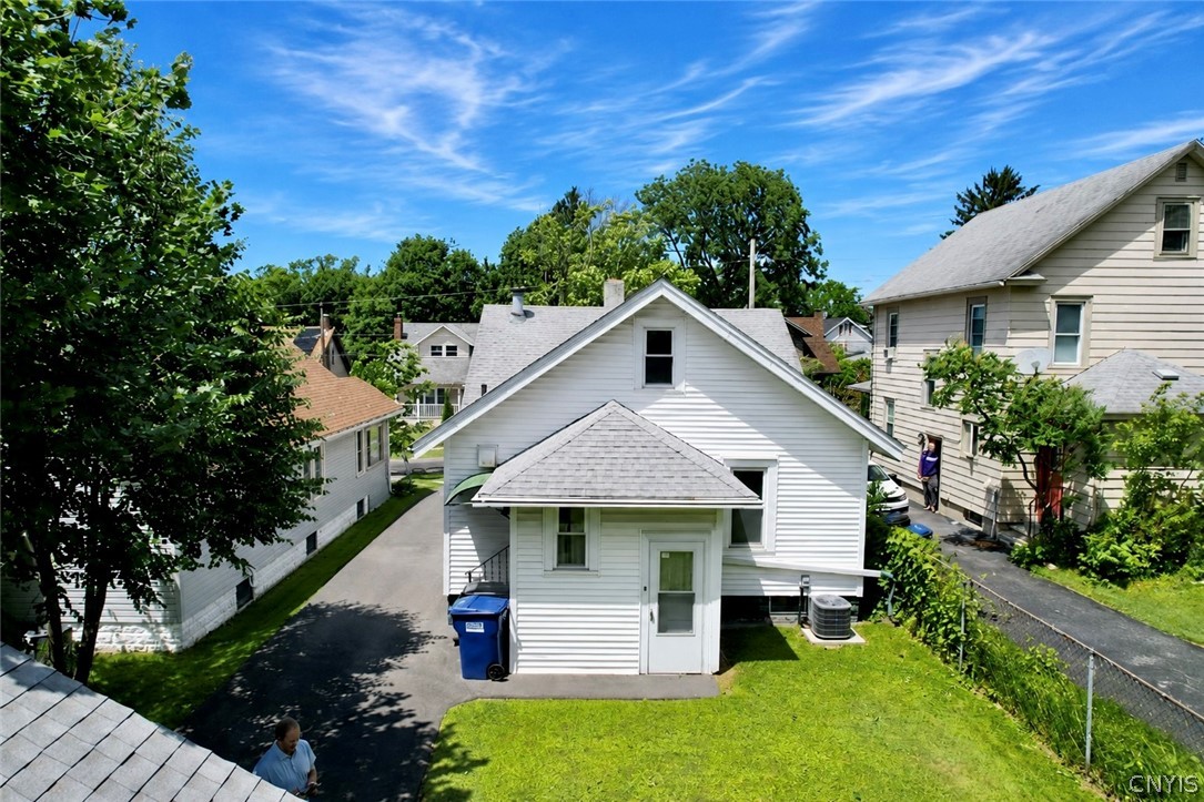 132 Winthrop Road Syracuse, NY 13206 - Photo 23 of 29