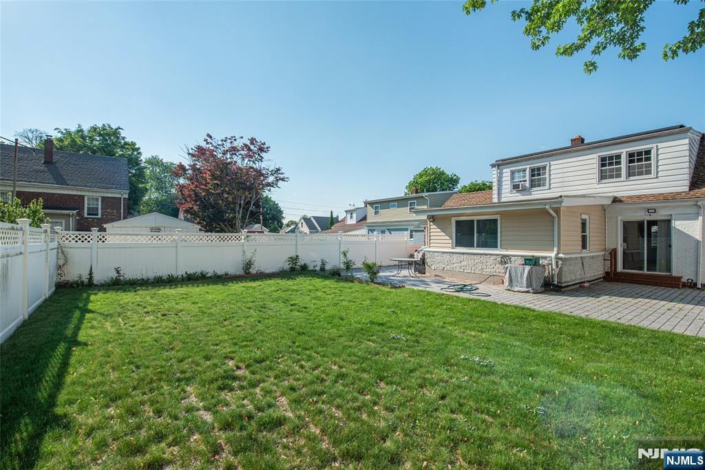 42 West Spring Valley Avenue Maywood, NJ 07607 - Photo 23 of 24