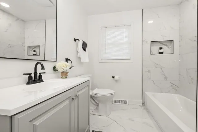 a bathroom with a tub