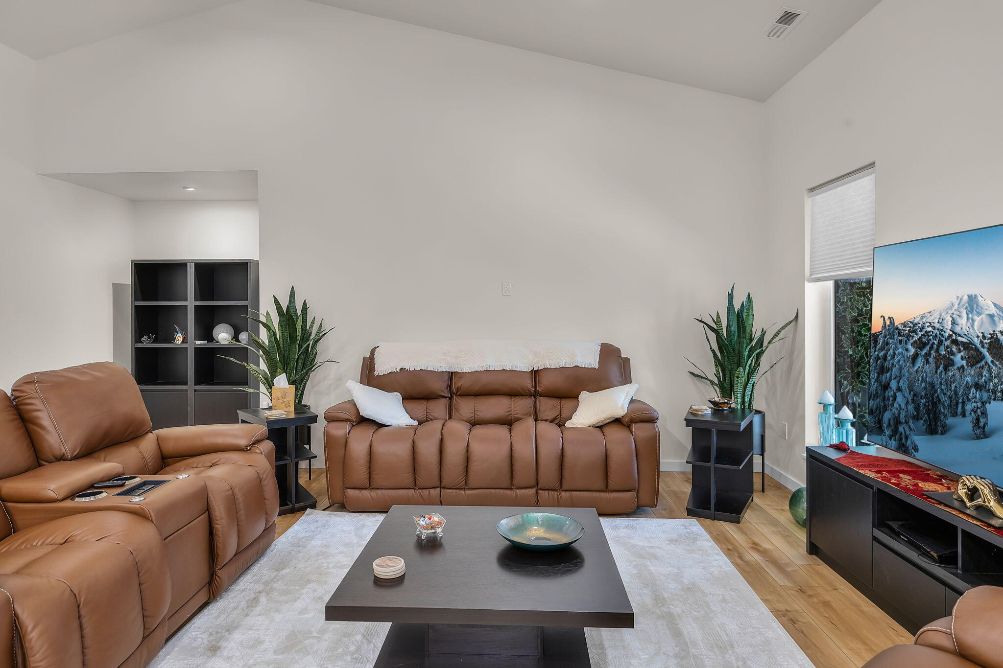 15943 Cascade Lane La Pine, OR 97739 - Photo 20 of 55 Living room