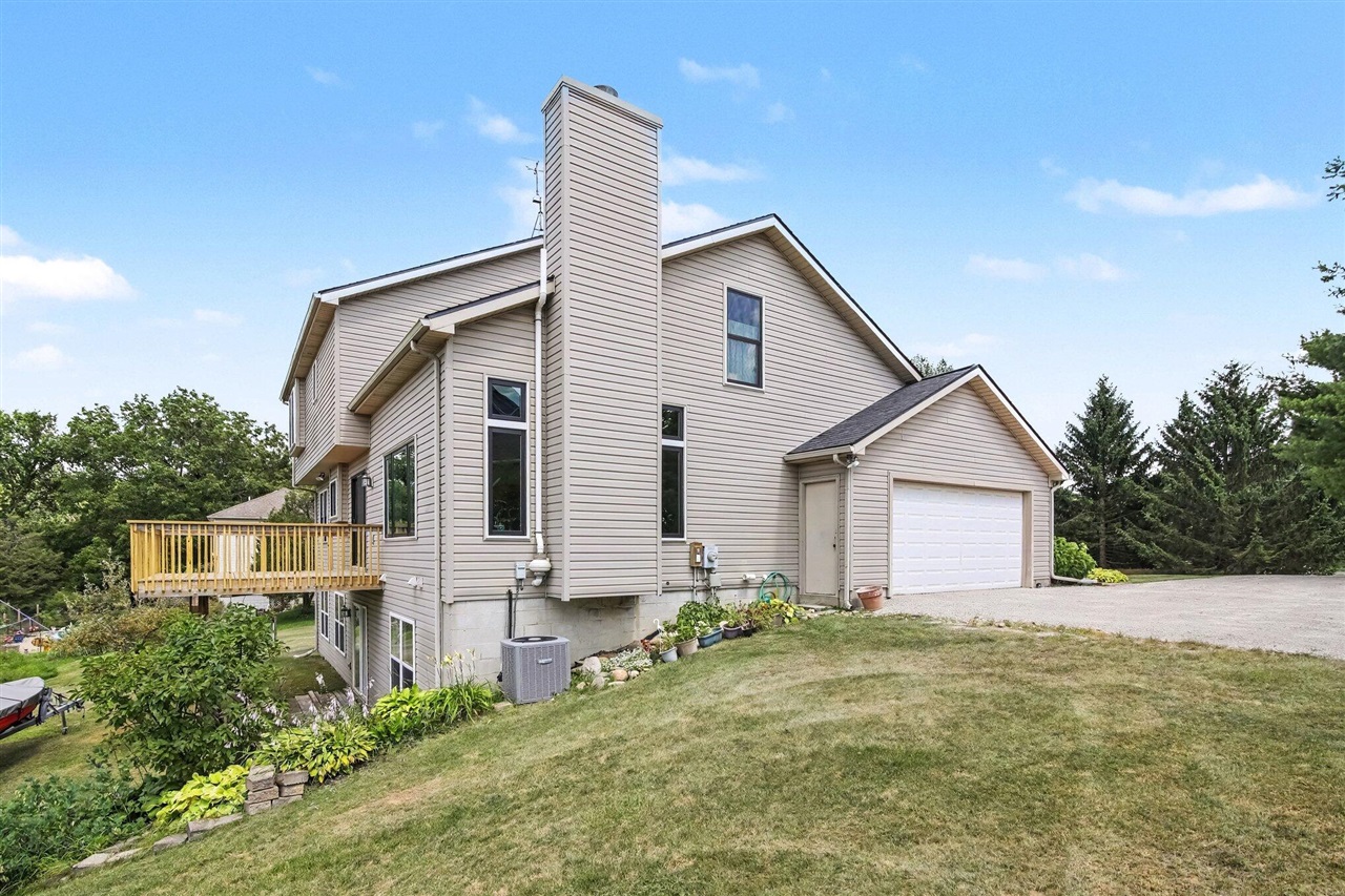 14412 North Territorial Road Gregory, MI 48137 - Photo 22 of 33 Gallery Image 22