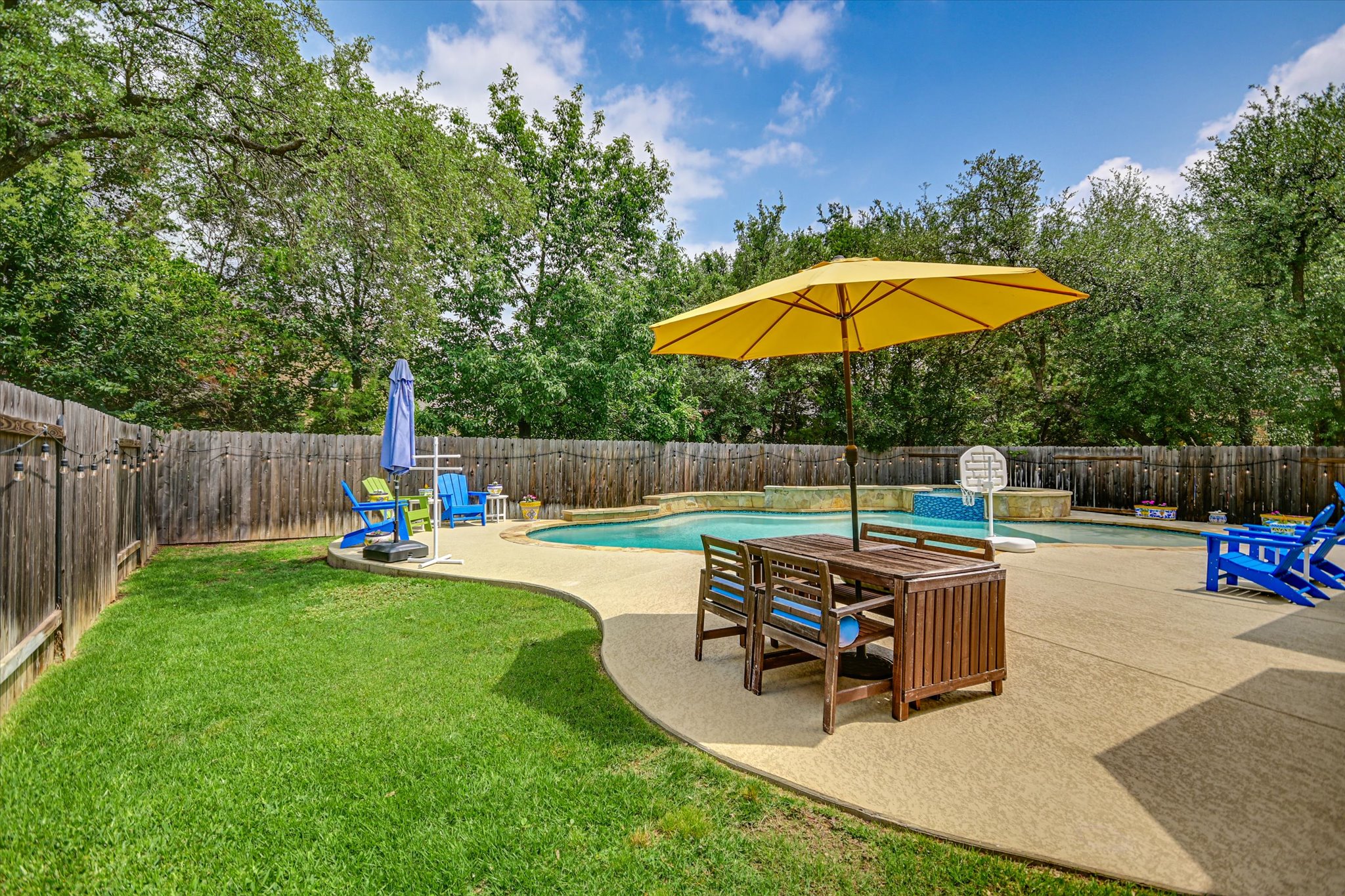 12312 Montclair Bend Austin, TX 78732 - Photo 31 of 40