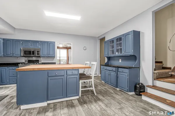 $699,900 | 45 Carmel Road, Bethany, CT 06524