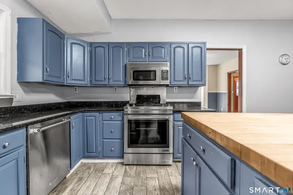 $699,900 | 45 Carmel Road, Bethany, CT 06524