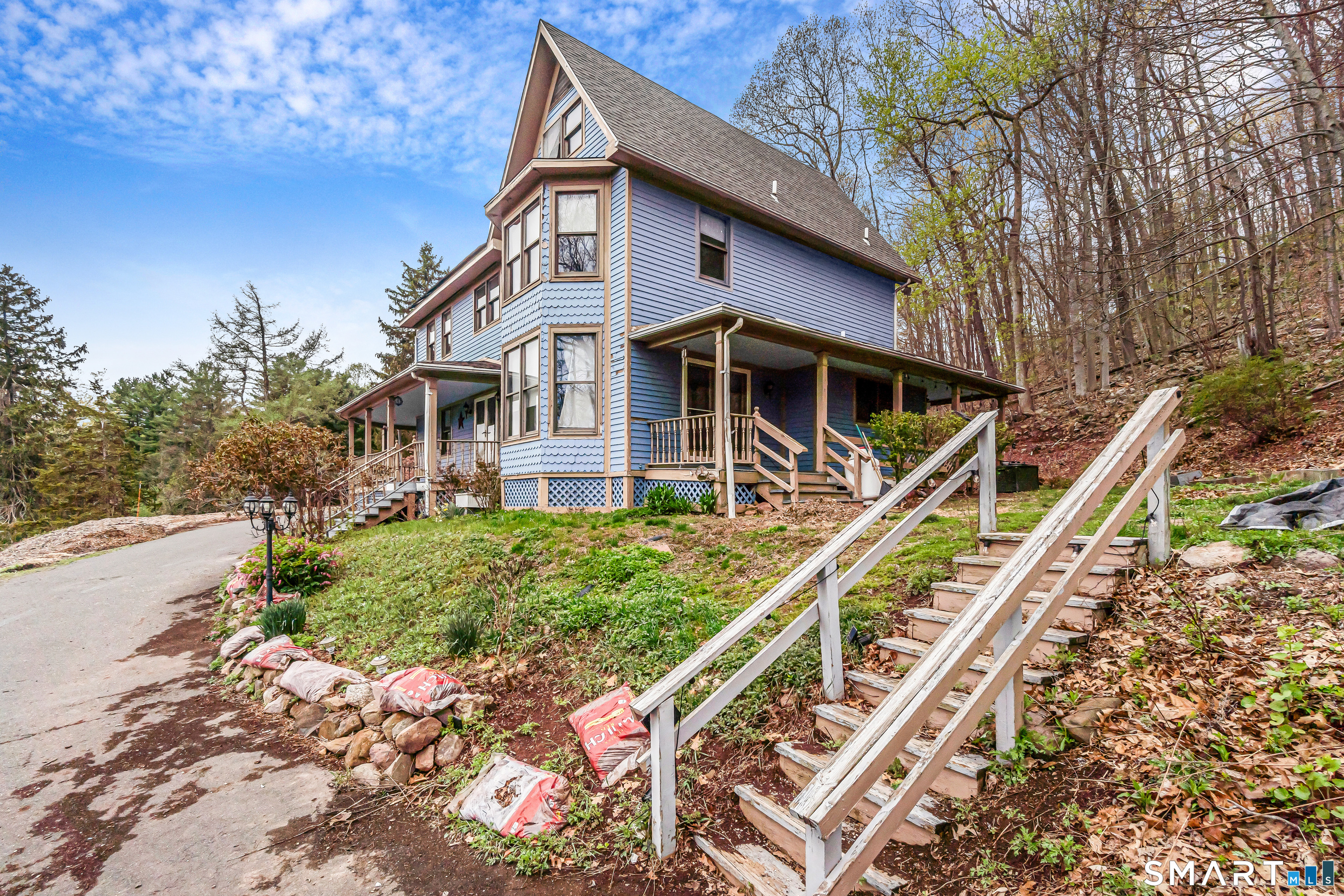 45 Carmel Road Bethany, CT 06524 - Photo 2 of 40