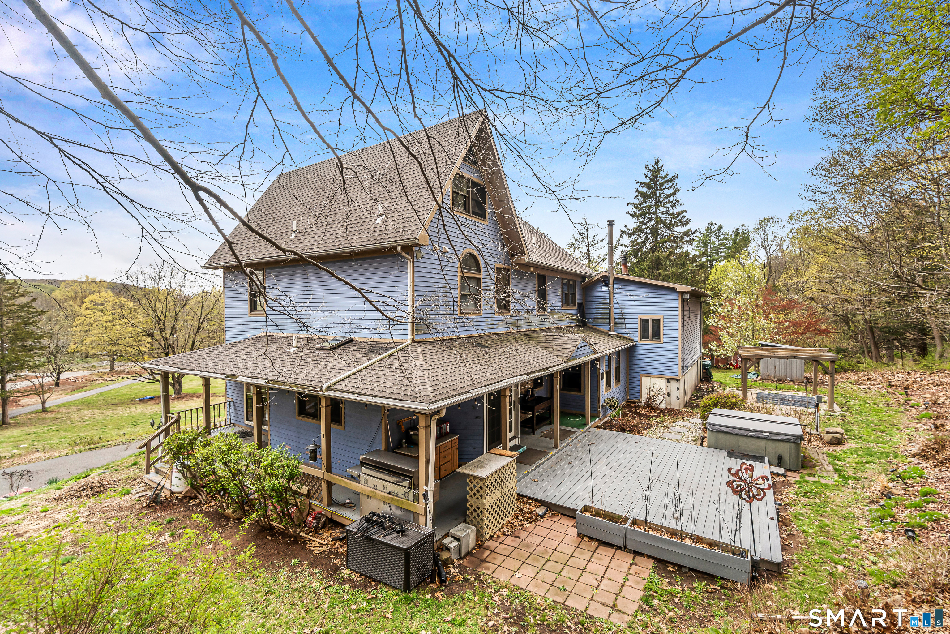 45 Carmel Road Bethany, CT 06524 - Photo 4 of 40