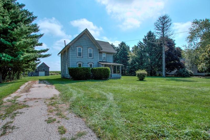 N8772 County Road East East Troy, WI 53120 - Photo 1 of 1 1442041-01