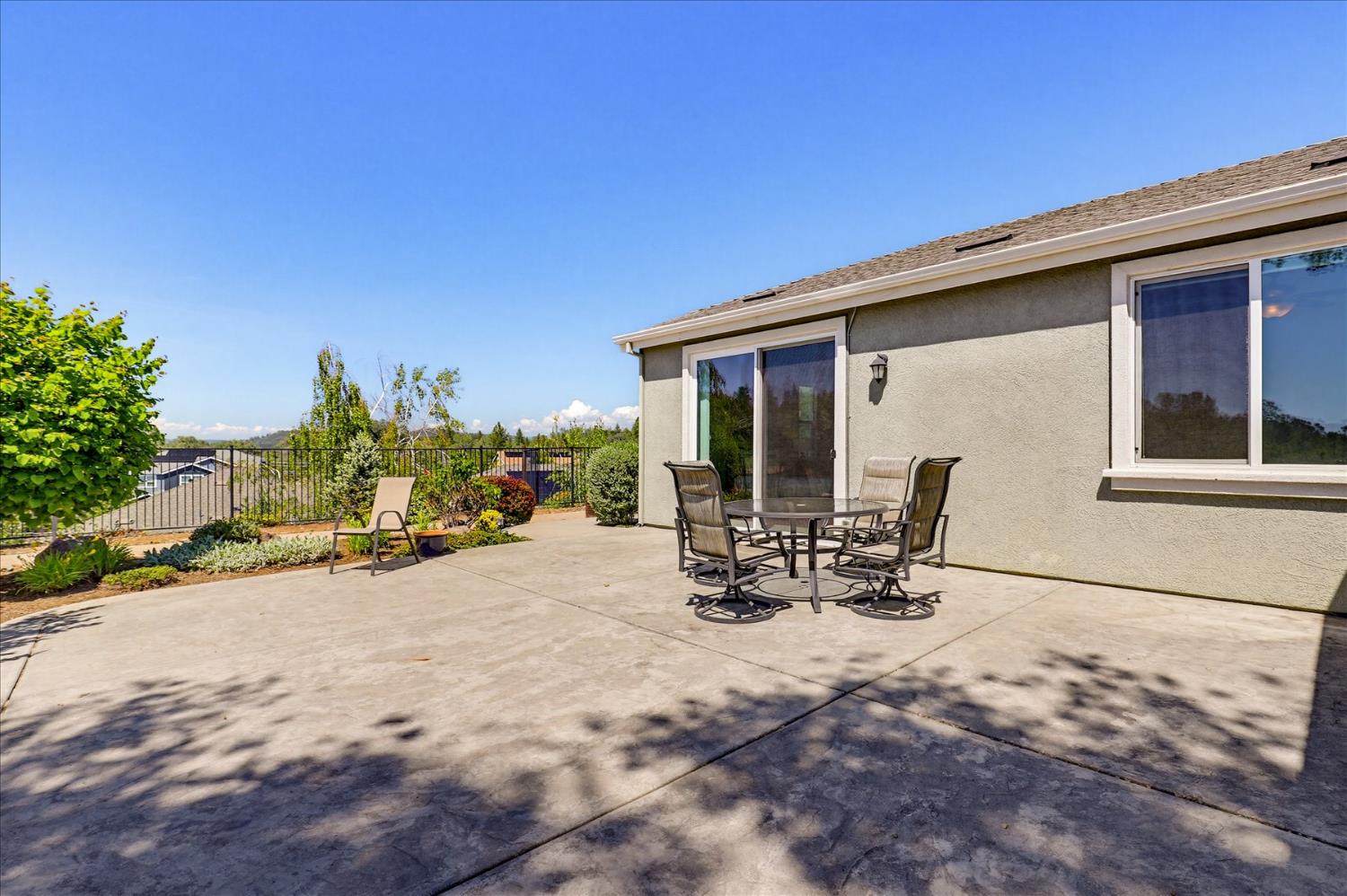 21456 Rucker Court Grass Valley, CA 95949 - Photo 52 of 74 Backyard patio