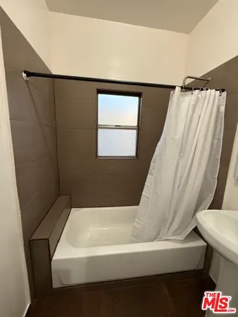 $1,395 | 334 North Heliotrope Drive, Unit 309, Los Angeles, CA 90004