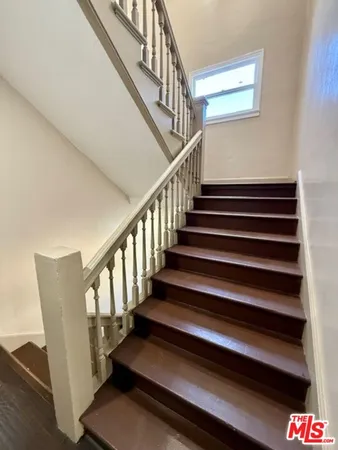 $1,395 | 334 North Heliotrope Drive, Unit 309, Los Angeles, CA 90004