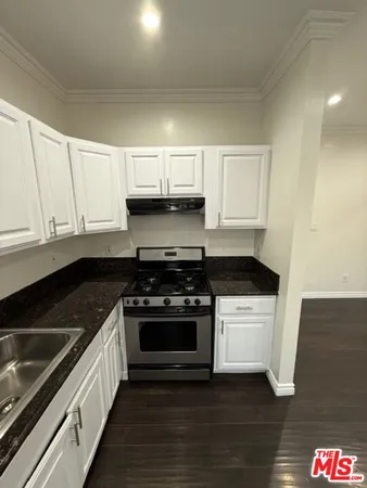 $1,395 | 334 North Heliotrope Drive, Unit 309, Los Angeles, CA 90004