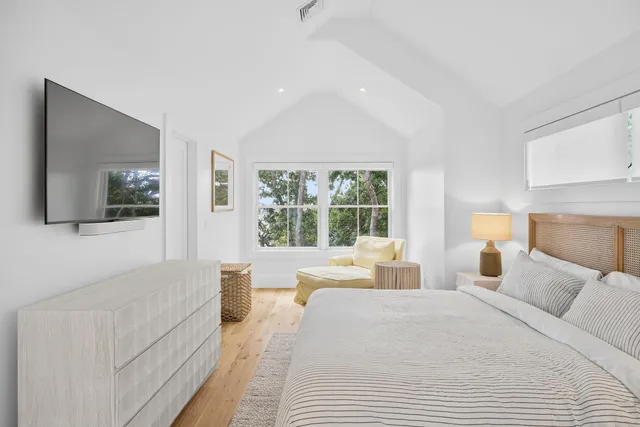 $15,000 | 8 Bridge Street, East Falmouth, MA 02536