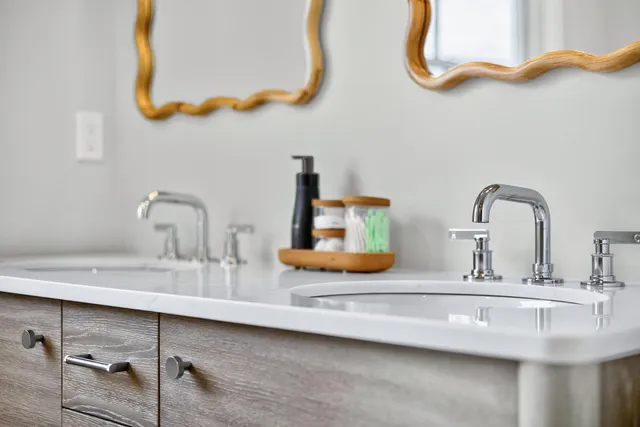 $15,000 | 8 Bridge Street, East Falmouth, MA 02536