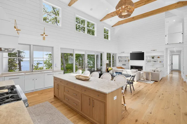 $15,000 | 8 Bridge Street, East Falmouth, MA 02536