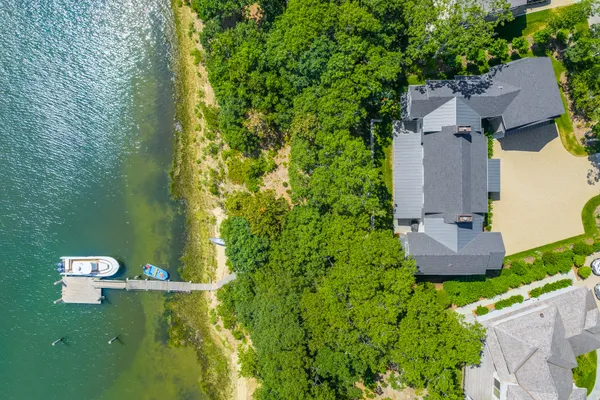 $15,000 | 8 Bridge Street, East Falmouth, MA 02536