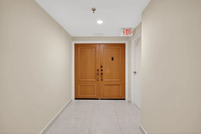 $6,500 | 9960 South Ocean Drive, Unit 801, Jensen Beach, FL 34957