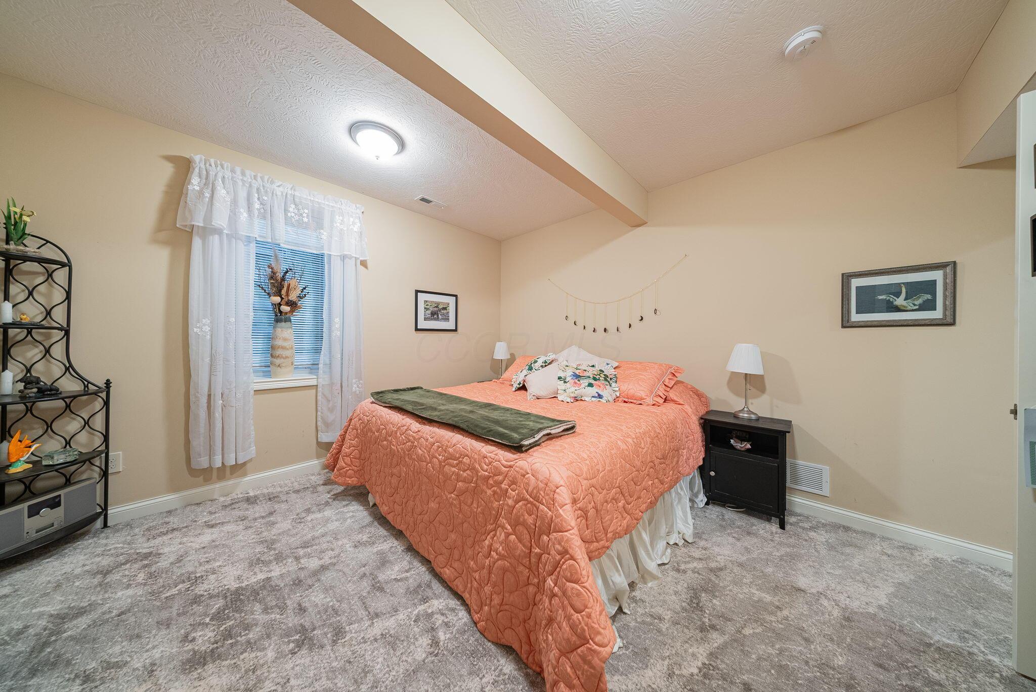6183 Ray's Way, Unit 25 Hilliard, OH 43026 - Photo 54 of 88 Bedroom