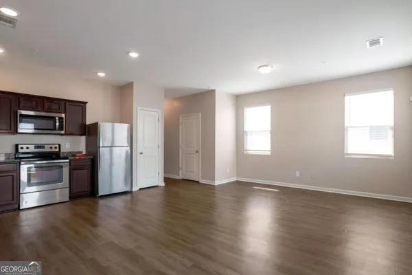 $1,750 | 11973 Fuller Street, Hampton, GA 30228