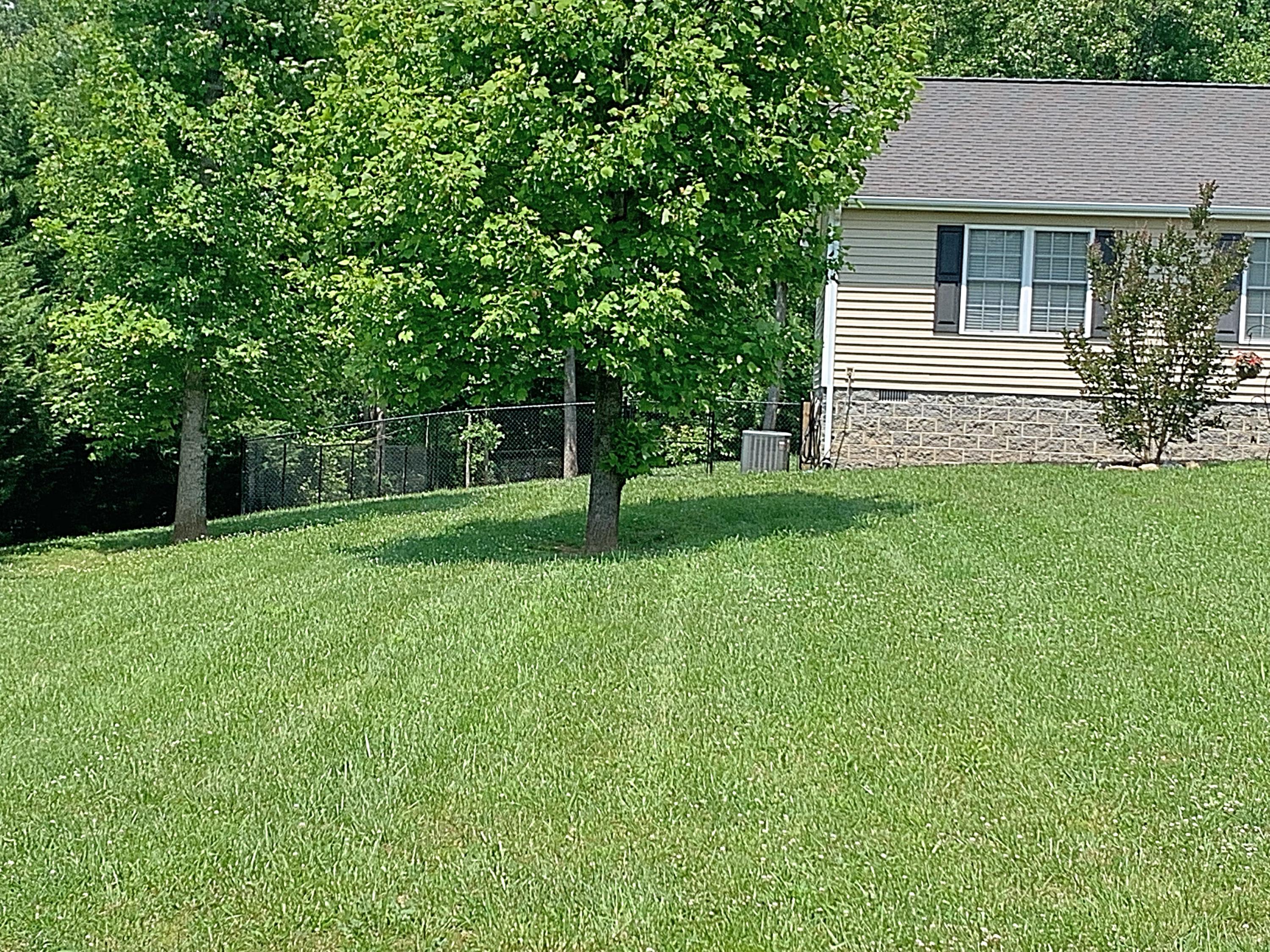 801 Ledbetter Road Rocky Mount, VA 24151 - Photo 2 of 17 IMG-1114