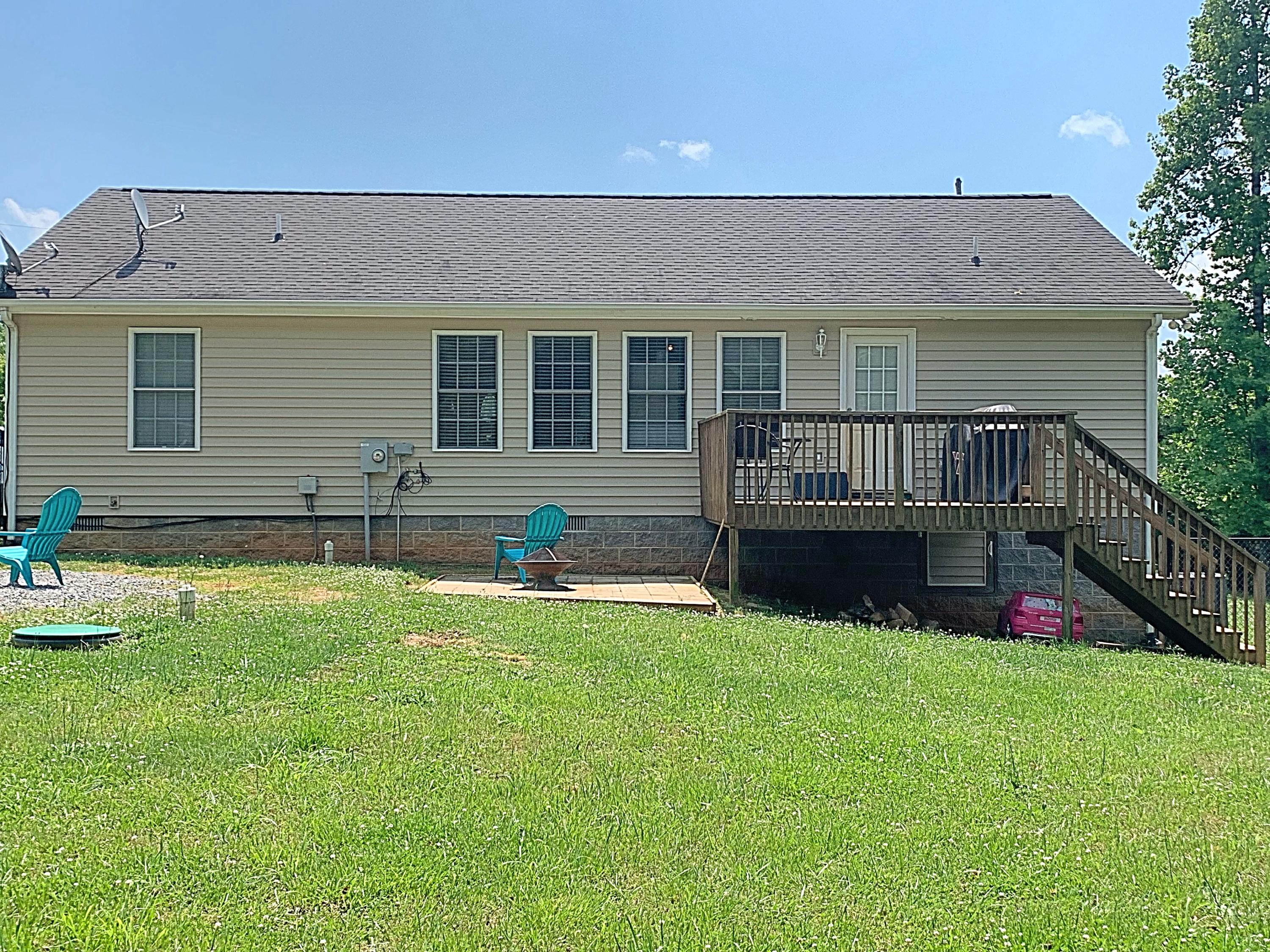 801 Ledbetter Road Rocky Mount, VA 24151 - Photo 5 of 17 IMG-1116