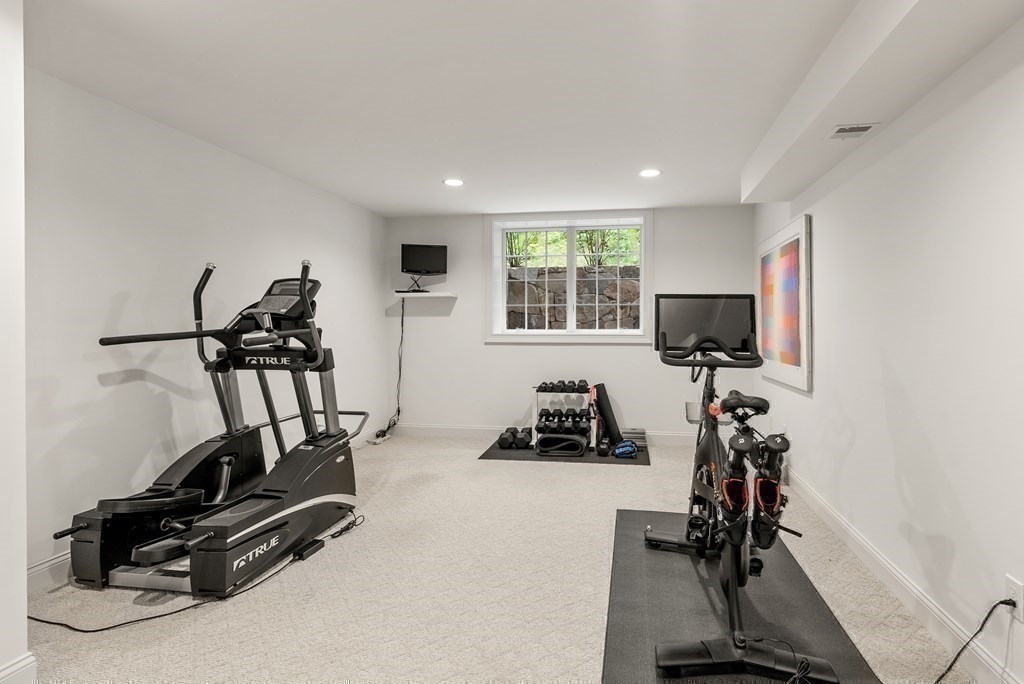 68 Rolling Lane Weston, MA 02493 - Photo 24 of 29