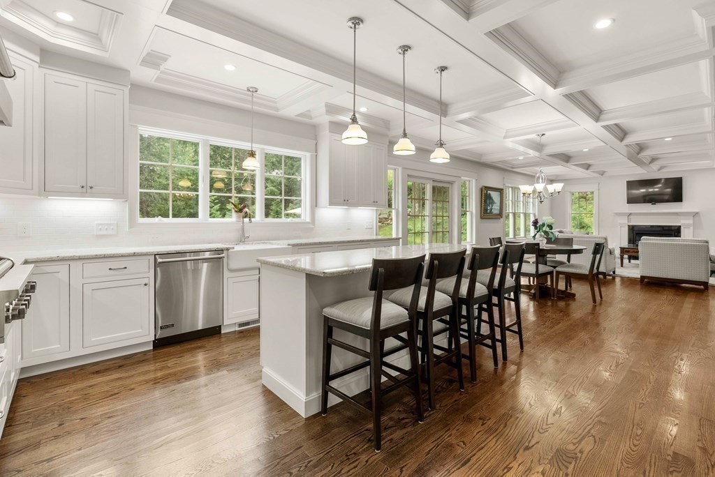 68 Rolling Lane Weston, MA 02493 - Photo 4 of 29