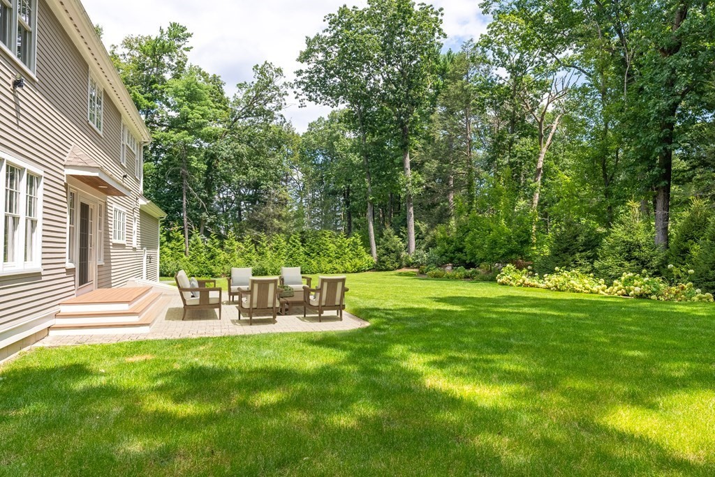 68 Rolling Lane Weston, MA 02493 - Photo 5 of 29