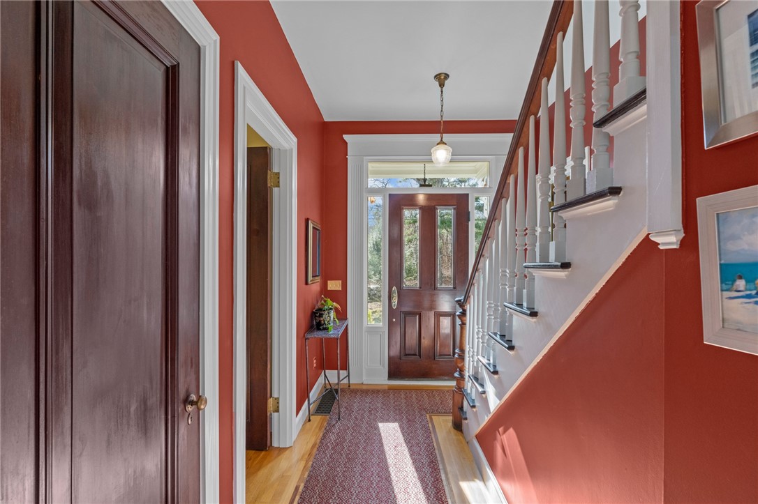 1249 S Road East Greenwich, RI 02818 - Photo 4 of 41 Gallery Image 4