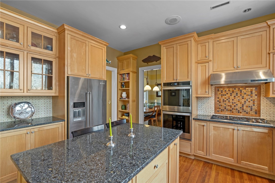1249 S Road East Greenwich, RI 02818 - Photo 8 of 41 Gallery Image 8